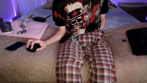 pussylover2182 online show from 12/13/24, 07:58