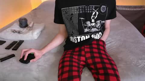 pussylover2182 online show from 12/28/24, 06:49