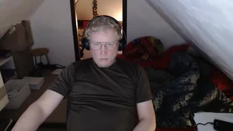 Snapshot of pussylovercb chatting on 05/13/26, 01:08 pussylovercb online show from 05/13/26, 01:08