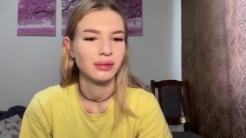 Lina online show from 09/20/25, 05:30