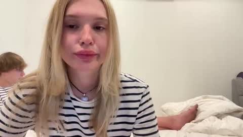 Lina online show from 01/19/26, 11:36