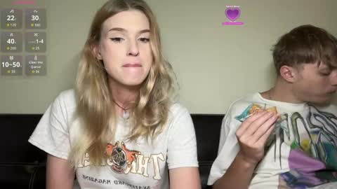 Lina online show from 04/19/26, 02:16