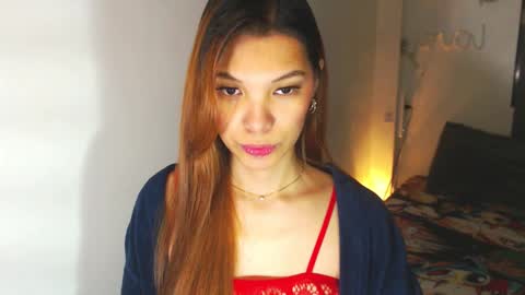 Snapshot of pussywetandwild chatting on 01/02/25, 10:11 LHARA online show from 01/02/25, 10:11