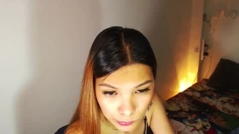 Snapshot of pussywetandwild chatting on 01/04/25, 01:21 LHARA online show from 01/04/25, 01:21