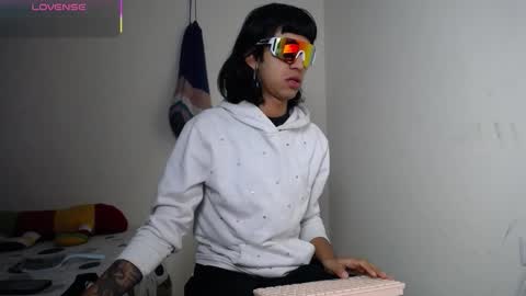 Snapshot of putiputisexo chatting on 01/17/26, 10:20 putinaicolls online show from 01/17/26, 10:20