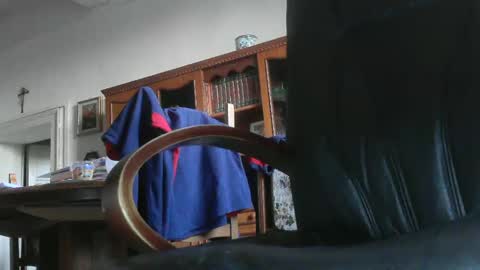 pytongru70 online show from 02/15/25, 04:34