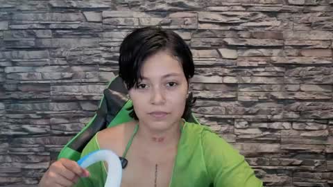 Snapshot of qadeshoficial chatting on 06/18/26, 06:56 Qadesh online show from 06/18/26, 06:56