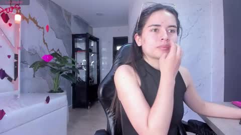 Qetsyah online show from 02/17/26, 01:07