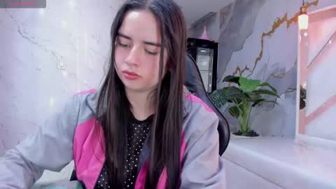 Qetsyah online show from 04/18/26, 02:32