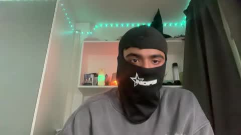 qosmo123 online show from 03/19/26, 02:26