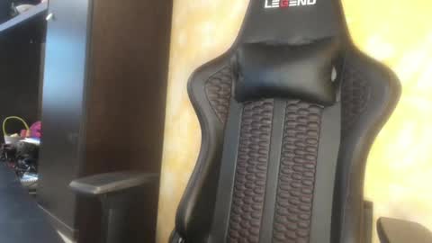 L online show from 01/05/25, 10:40