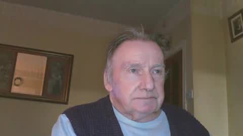 Snapshot of quathead chatting on 01/04/25, 07:02 quathead online show from 01/04/25, 07:02