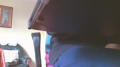 Snapshot of quathead chatting on 11/29/25, 02:42 quathead online show from 11/29/25, 02:42