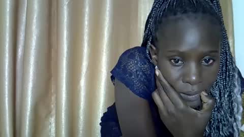 queeen online show from 01/06/26, 07:50