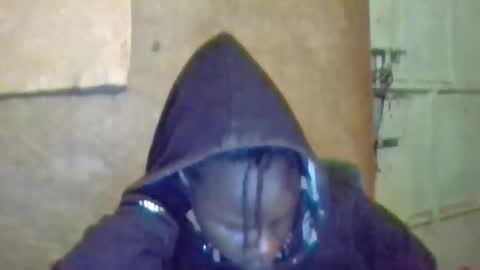 queen014 online show from 11/11/25, 02:44