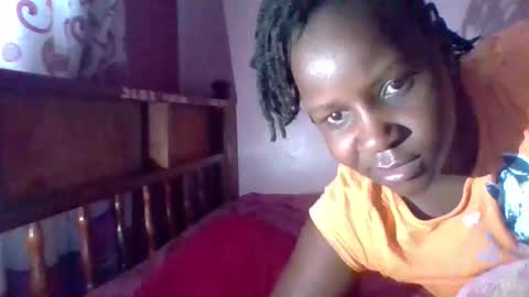 queen014 online show from 11/16/25, 03:56