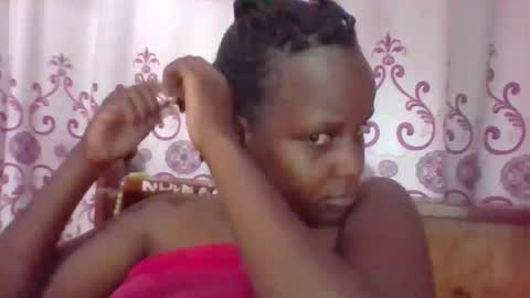 queen014 online show from 11/16/25, 07:30