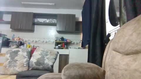 queen014 online show from 11/24/25, 10:04