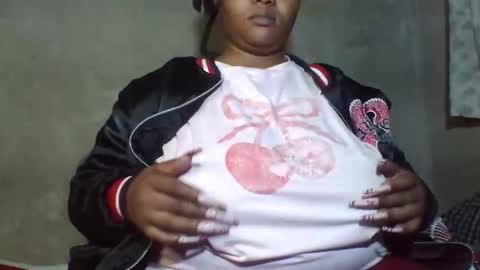 Snapshot of queen2302 chatting on 05/07/26, 09:47 queen2302 online show from 05/07/26, 09:47