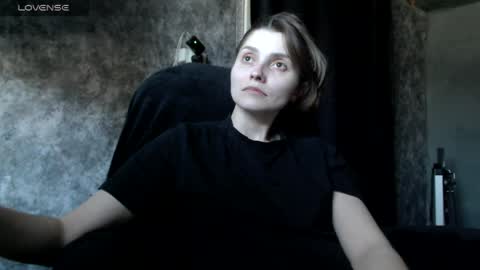 Lola online show from 03/31/26, 12:05