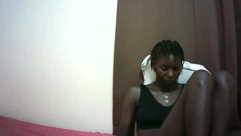 Snapshot of queen_0012 chatting on 04/25/26, 09:56 asher online show from 04/25/26, 09:56