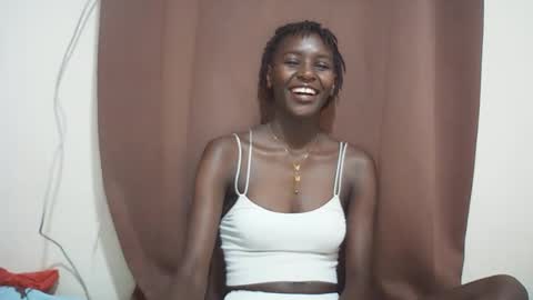 Snapshot of queen_0012 chatting on 05/10/26, 06:35 asher online show from 05/10/26, 06:35