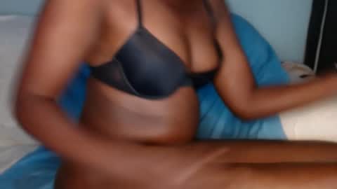 emmie online show from 03/04/25, 01:12