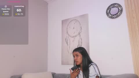 Snapshot of queen_adhara chatting on 04/26/26, 12:36 ANTONELLA online show from 04/26/26, 12:36