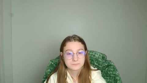 Amelie online show from 02/21/26, 12:17