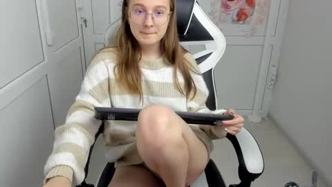 Amelie online show from 06/10/26, 07:18