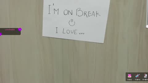 Snapshot of queen_antonella_oficial chatting on 02/05/25, 11:34 QUEEN ANTONELLA online show from 02/05/25, 11:34