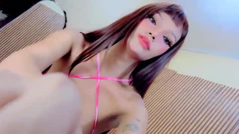 Avah online show from 12/04/25, 02:32