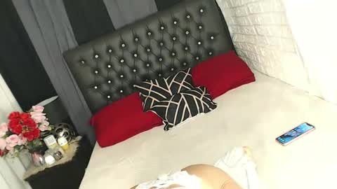 Yeng online show from 01/08/25, 02:25