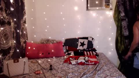 CASSANDRA online show from 03/04/25, 04:20