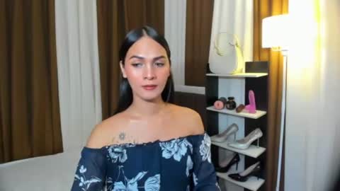 Queen Dyosa online show from 11/19/25, 05:13