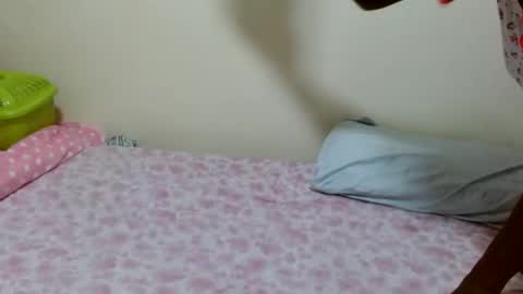 queen ema online show from 03/18/26, 09:40