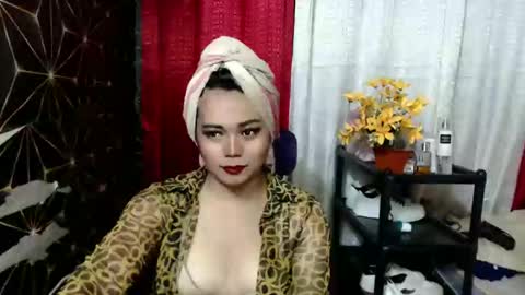 queen_ennah online show from 01/21/25, 06:43