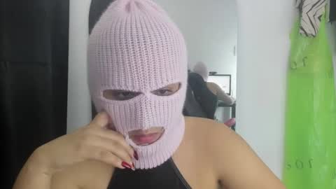 Snapshot of queen_findom1 chatting on 11/29/25, 10:13 queen_findom1 online show from 11/29/25, 10:13