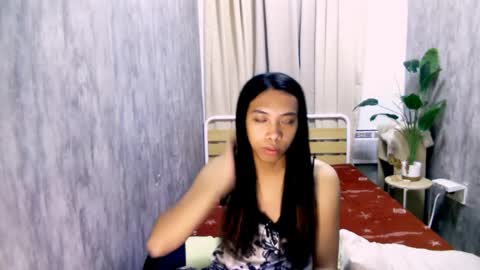 Snapshot of queen_gia chatting on 04/28/26, 06:46 queen_gia online show from 04/28/26, 06:46