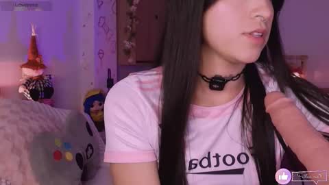 Snapshot of queen_gummy chatting on 10/09/25, 01:47 saloo online show from 10/09/25, 01:47