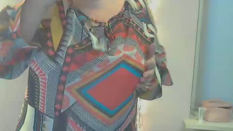 queen_jane8 online show from 12/16/24, 12:27