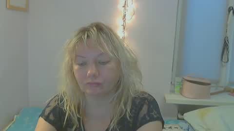 queen_jane8 online show from 02/14/25, 02:33