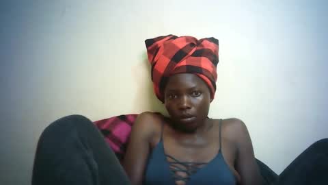 Snapshot of queen_joan chatting on 02/04/25, 12:33 queen_joan online show from 02/04/25, 12:33