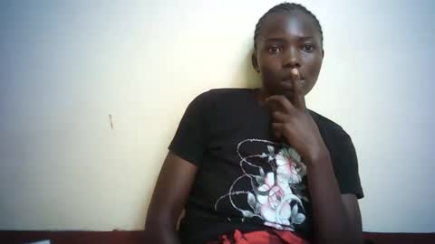 Snapshot of queen_joan chatting on 02/11/25, 12:58 queen_joan online show from 02/11/25, 12:58