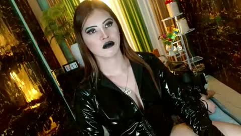 Snapshot of queen_kendalx19 chatting on 06/11/26, 02:59 Kendal online here from 6am-3pm philippine time online show from 06/11/26, 02:59
