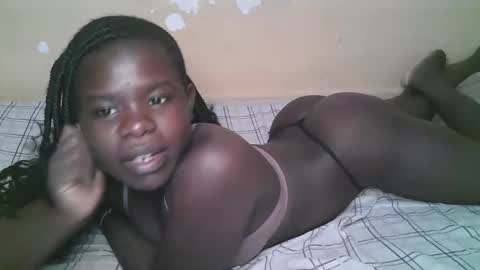 queen_latasha online show from 02/19/26, 04:25