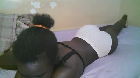 queen_latasha online show from 02/28/26, 06:03