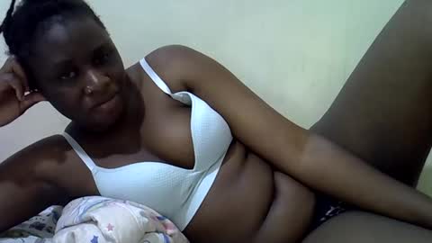 queen_leilla online show from 04/18/26, 07:07