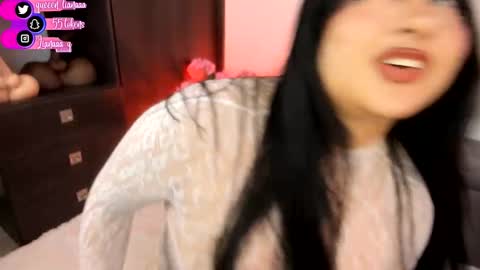 Snapshot of queen_liana chatting on 11/23/25, 06:57 Liana online show from 11/23/25, 06:57