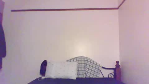 Snapshot of queen_melanine chatting on 01/10/25, 04:22 QUEEN online show from 01/10/25, 04:22